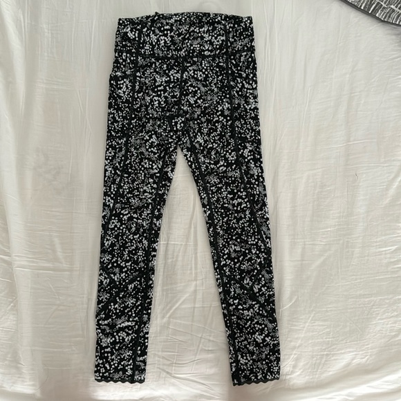 Lululemon Tight Stuff Tights size 4 - Picture 3 of 7